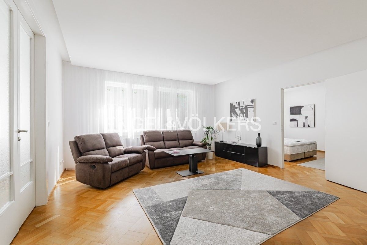 4+1, Střešovická , Praha, 142 m² - 1
