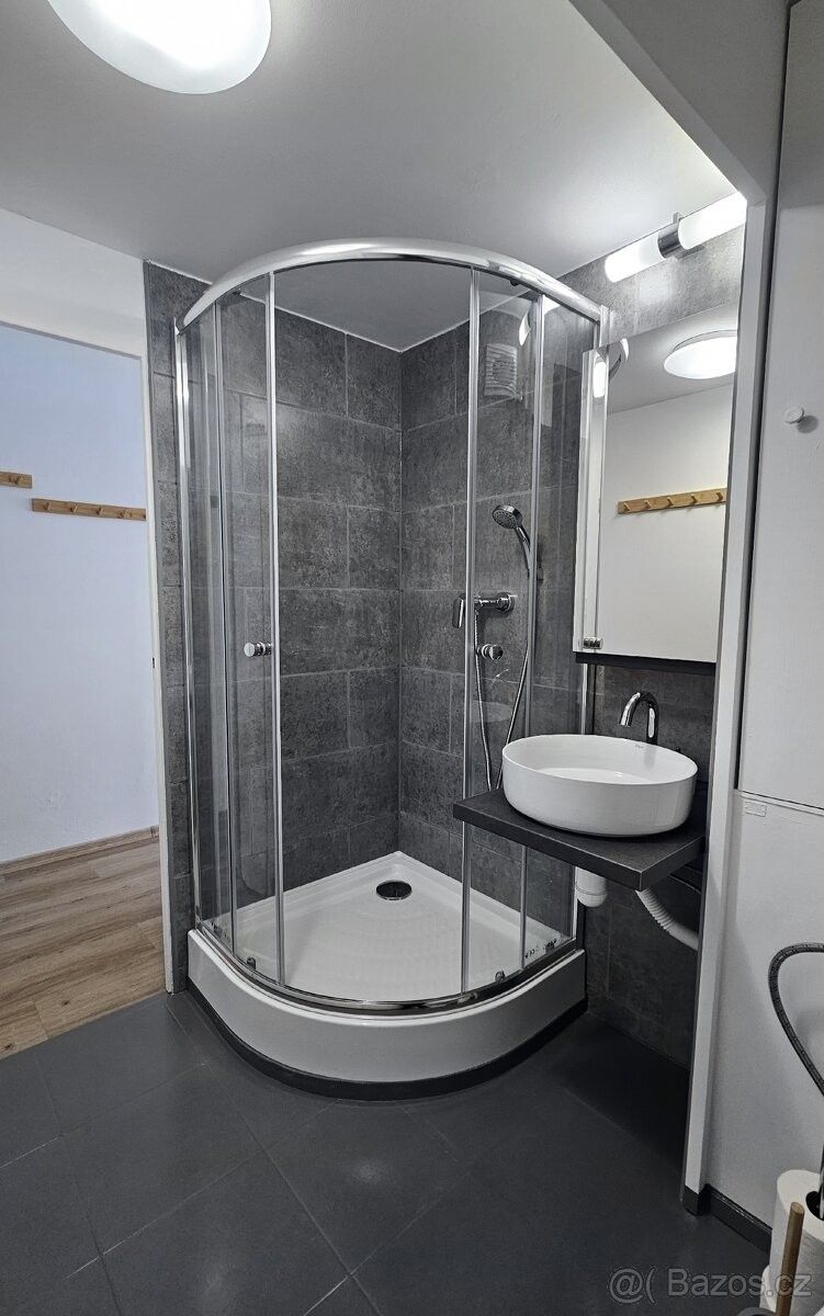 Pronájem byt - Jablonec nad Nisou, 466 02