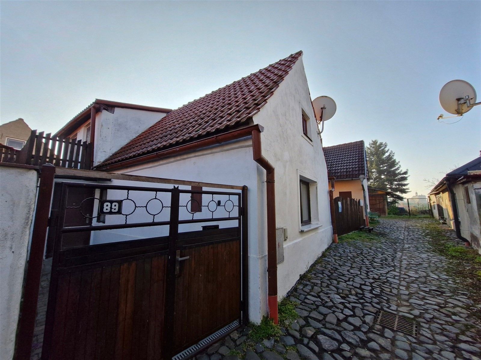 Prodej rodinný dům - Dolánky nad Ohří, 108 m²