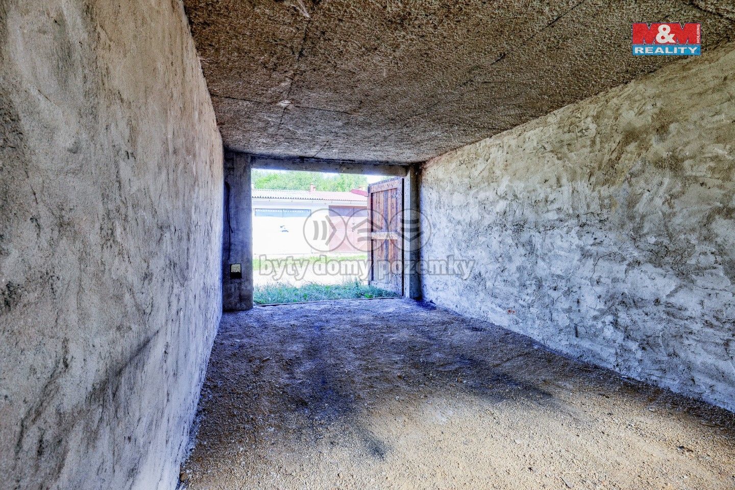 Prodej garáž - Bukovany, 20 m²