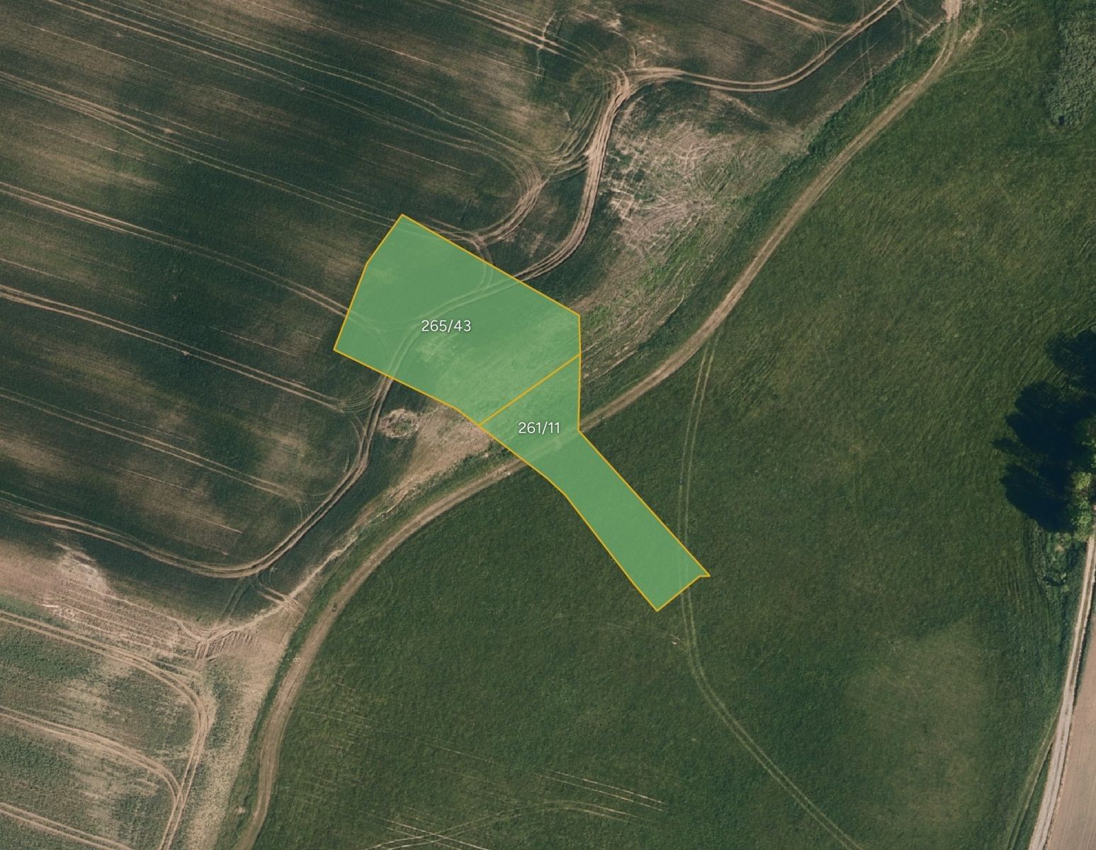Zemědělské pozemky, Černotín Hluzov - 1