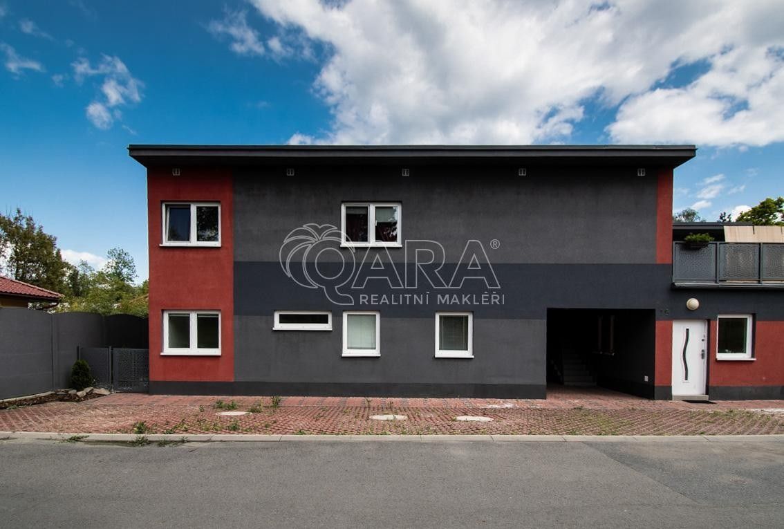 Rodinné domy, Čtvercová, Ostrava, 380 m²