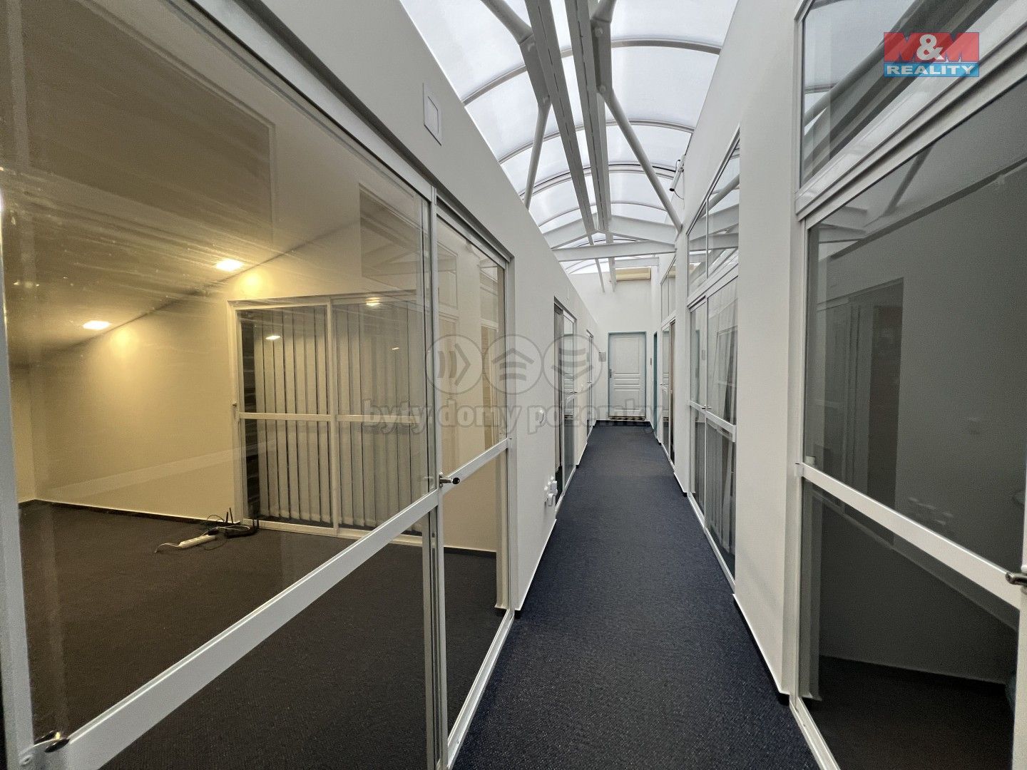 Pronájem kancelář - Jiráskovo předměstí, Jindřichův Hradec, 26 m²