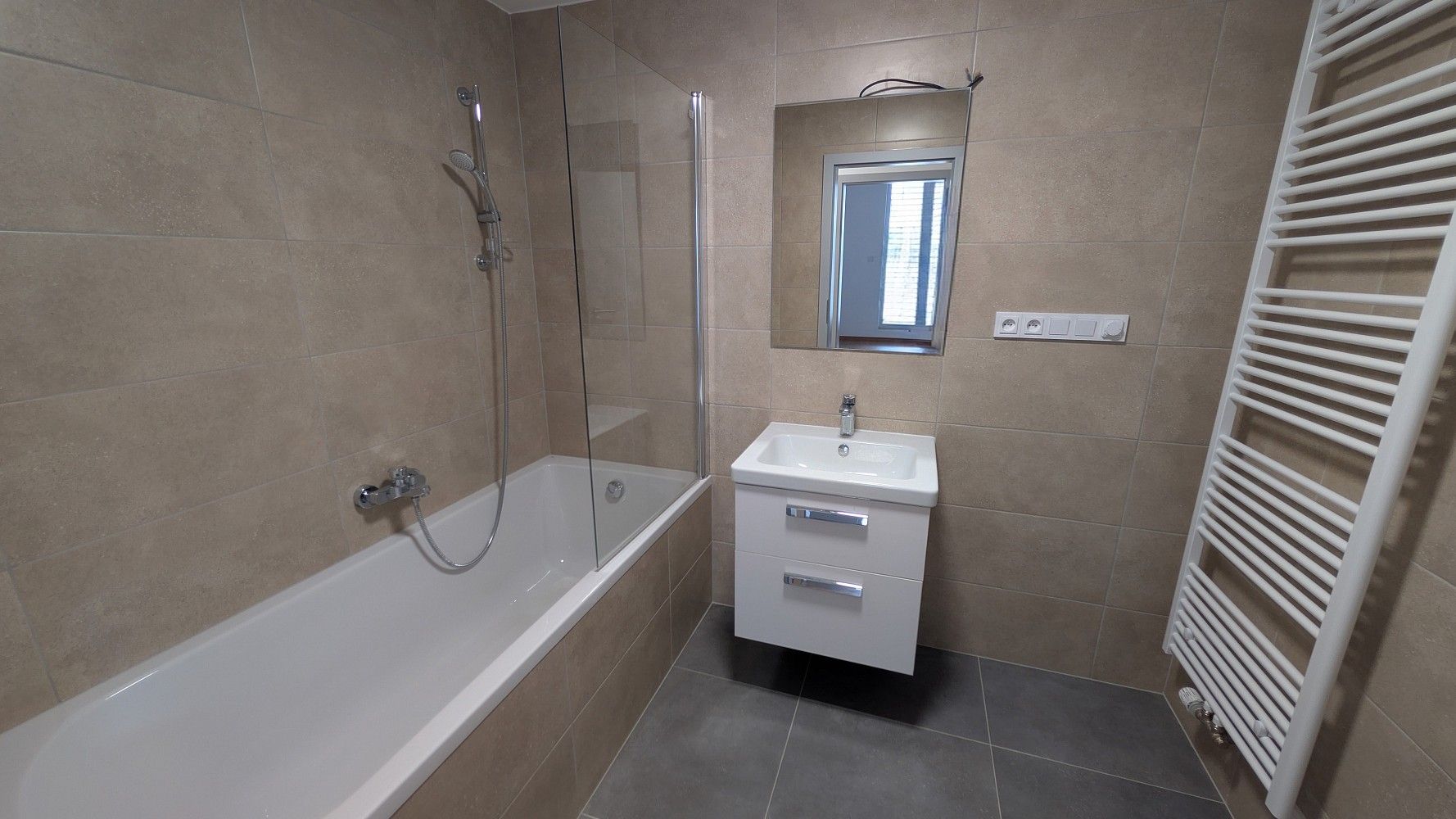Byt 3+kk · 77 m² · U Sportovní školy, Pardubice - Ohrazenice - 3