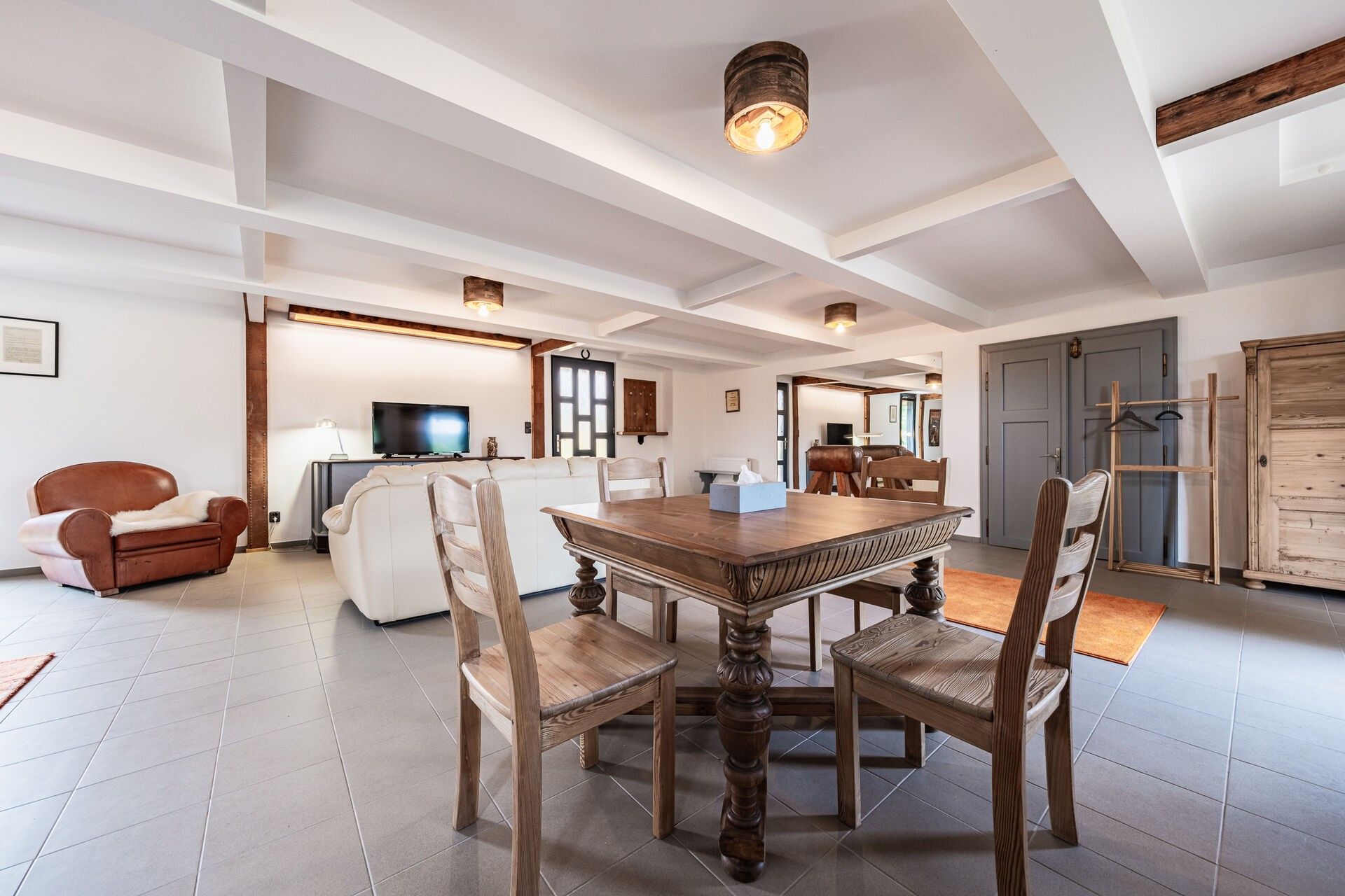 Prodej komerční - Úhlejov, 182 m²