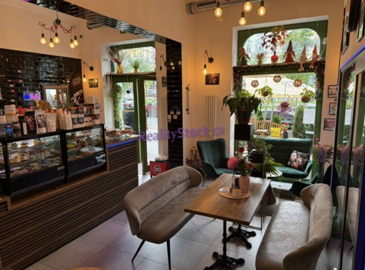 Restaurace, Legerova, Praha, 126 m²