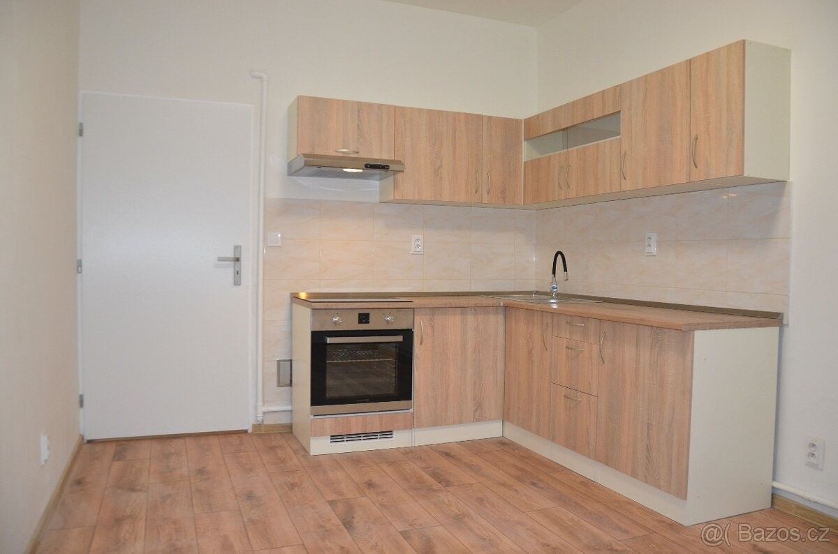 Pronájem byt - Praha, 100 00