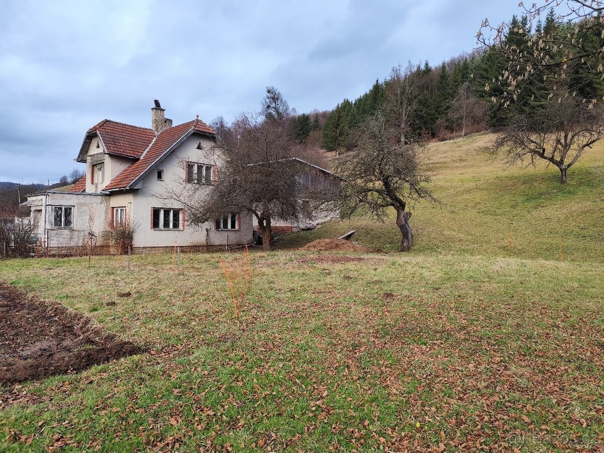 Chaty, Huslenky, 756 02 - 1