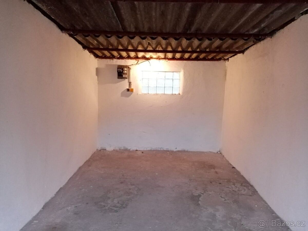 Garáže, Nové Město nad Metují, 549 01