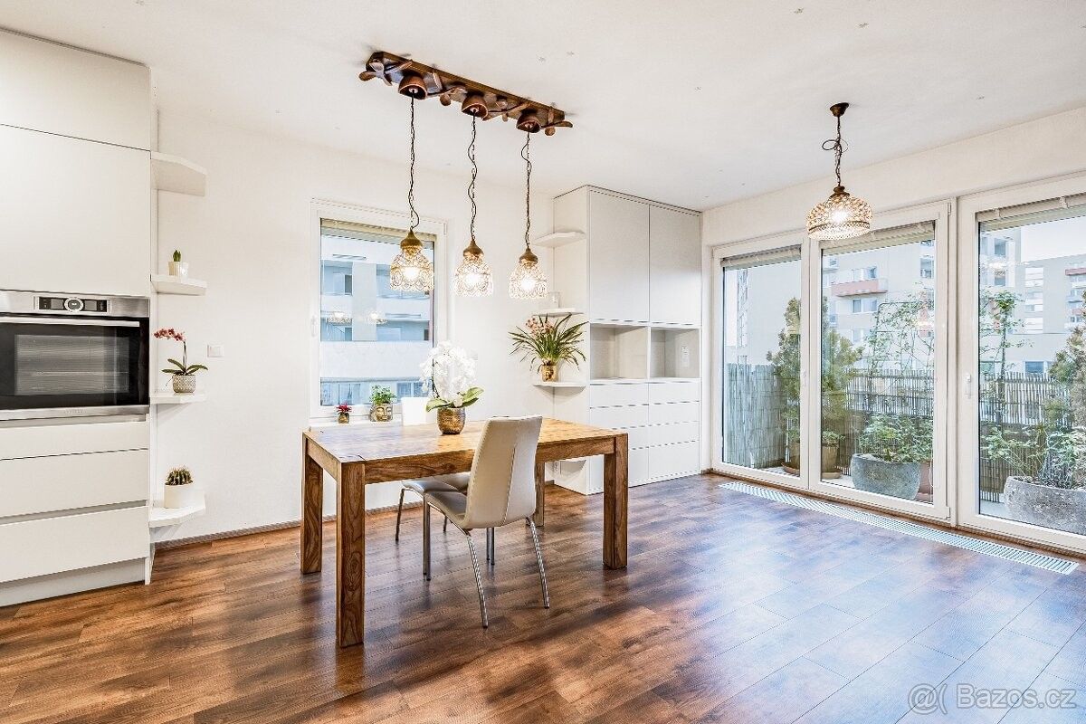 Prodej byt - Praha, 109 00