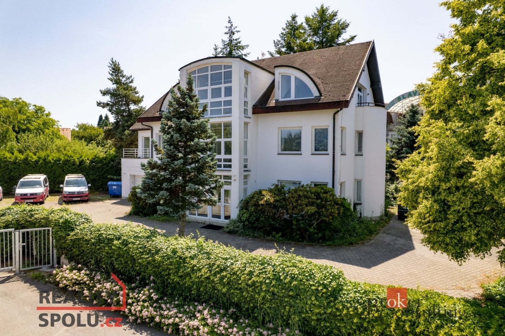 Rodinné domy, U Křížku, Průhonice, 447 m²