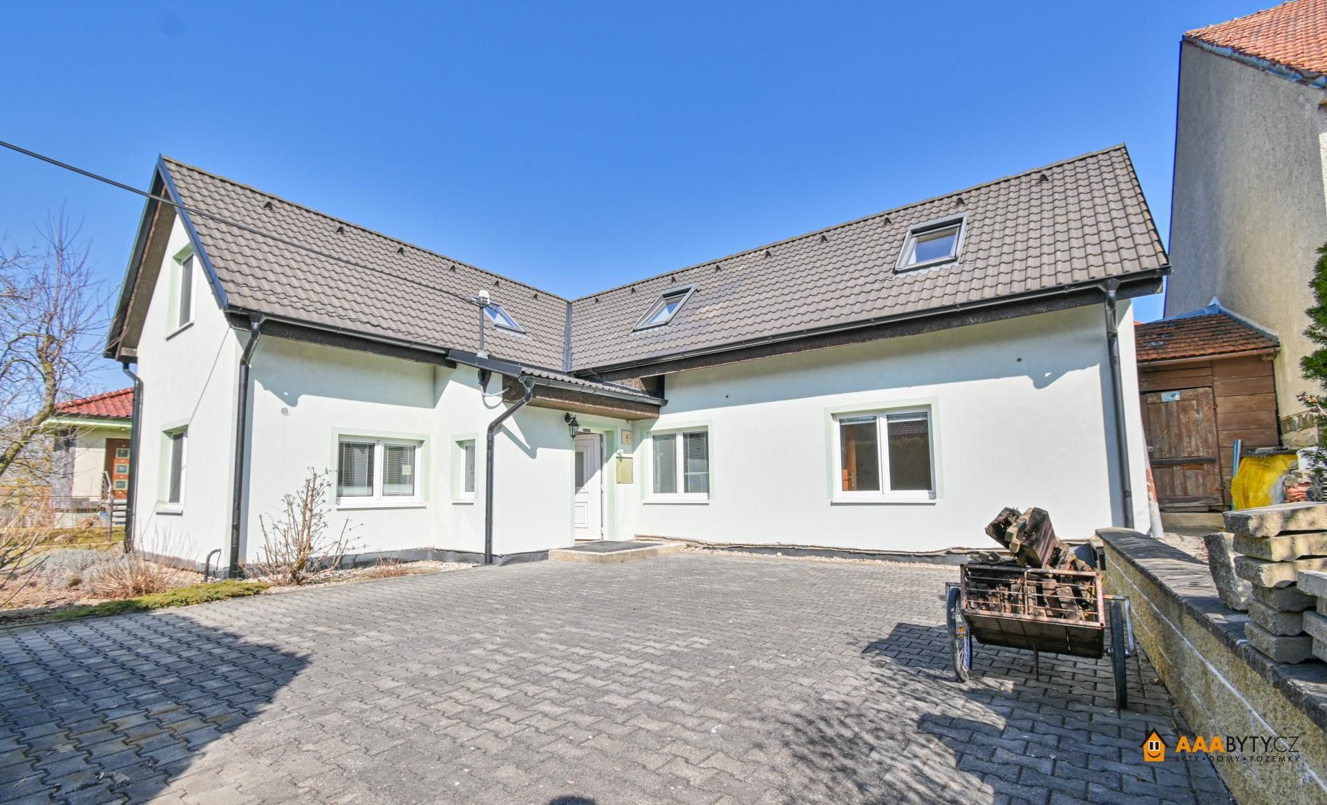 Rodinné domy, Stanoviště, 147 m²