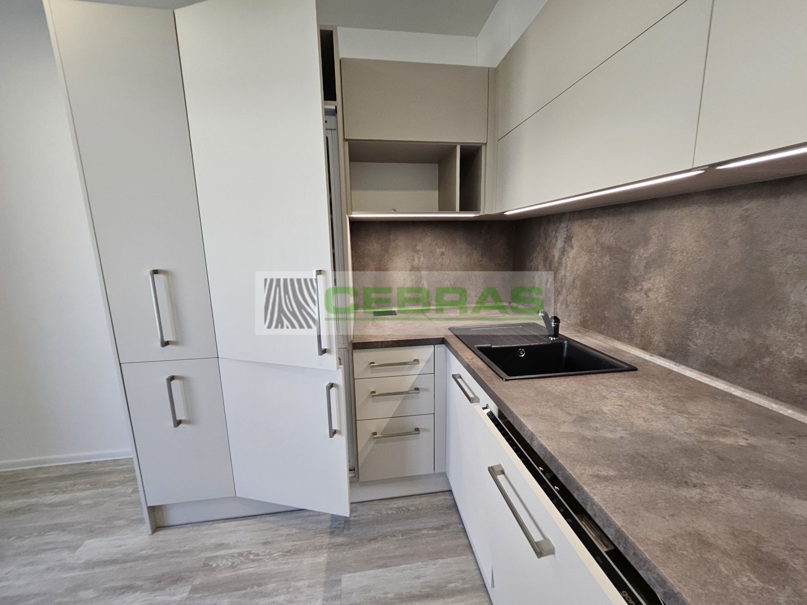 Pronájem byt 2+kk - Branišovská 2928, České Budějovice 2, 56 m² - 5