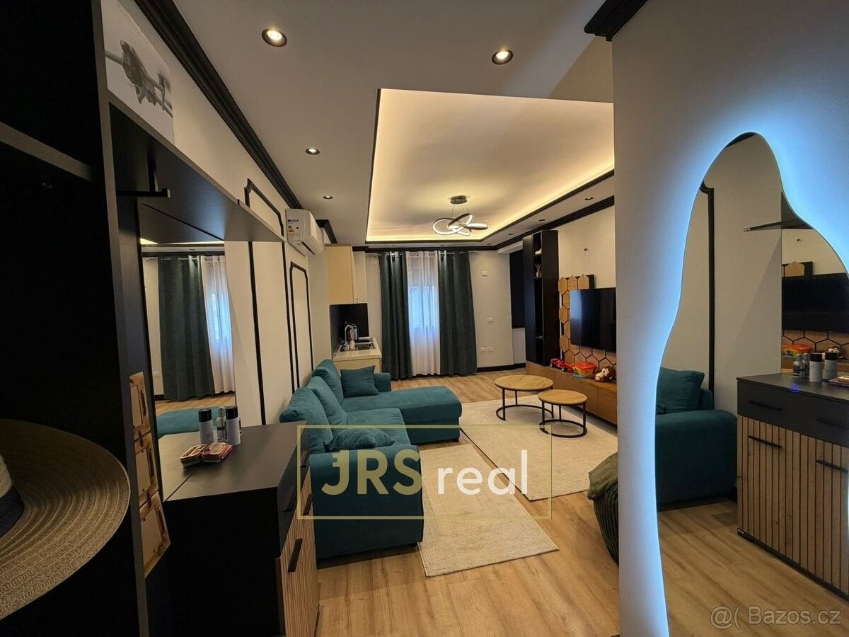 Byty, 987 66, Zahraničí