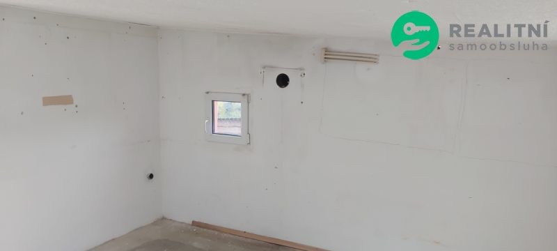 Pronájem rodinný dům - Rokycany, 16 m²