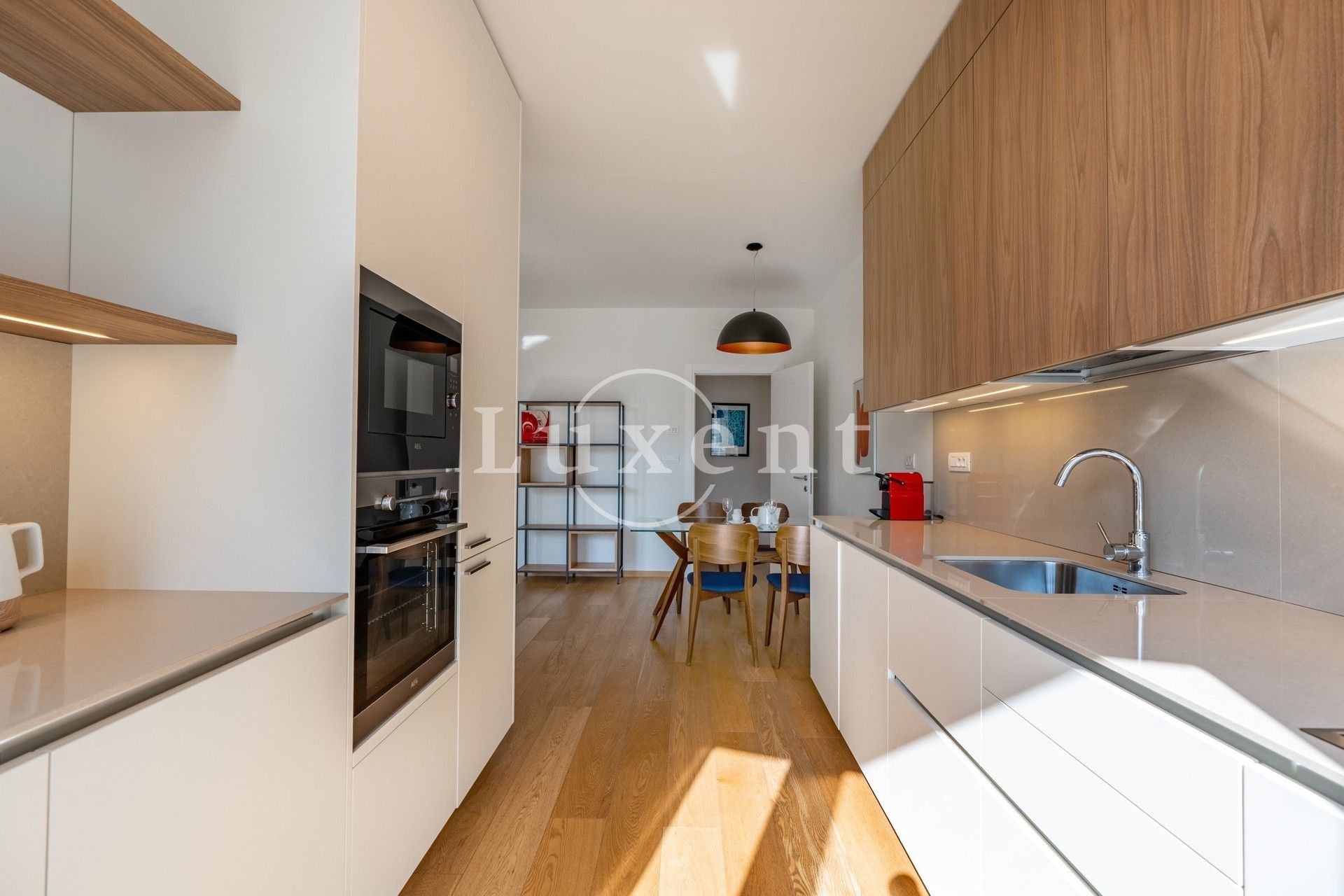 Pronájem byt 2+kk - Holečkova  , Praha, 71 m²