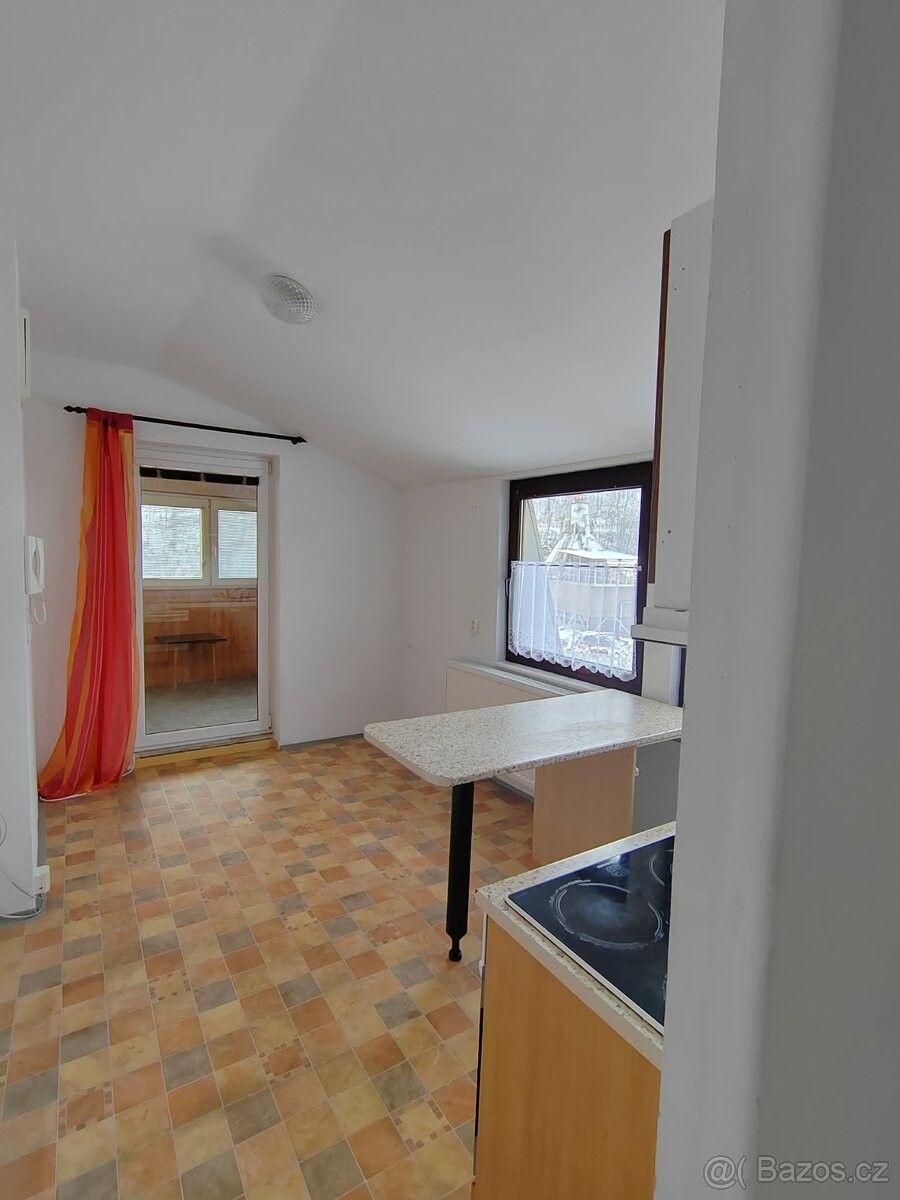 Byty, Děčín, 405 02