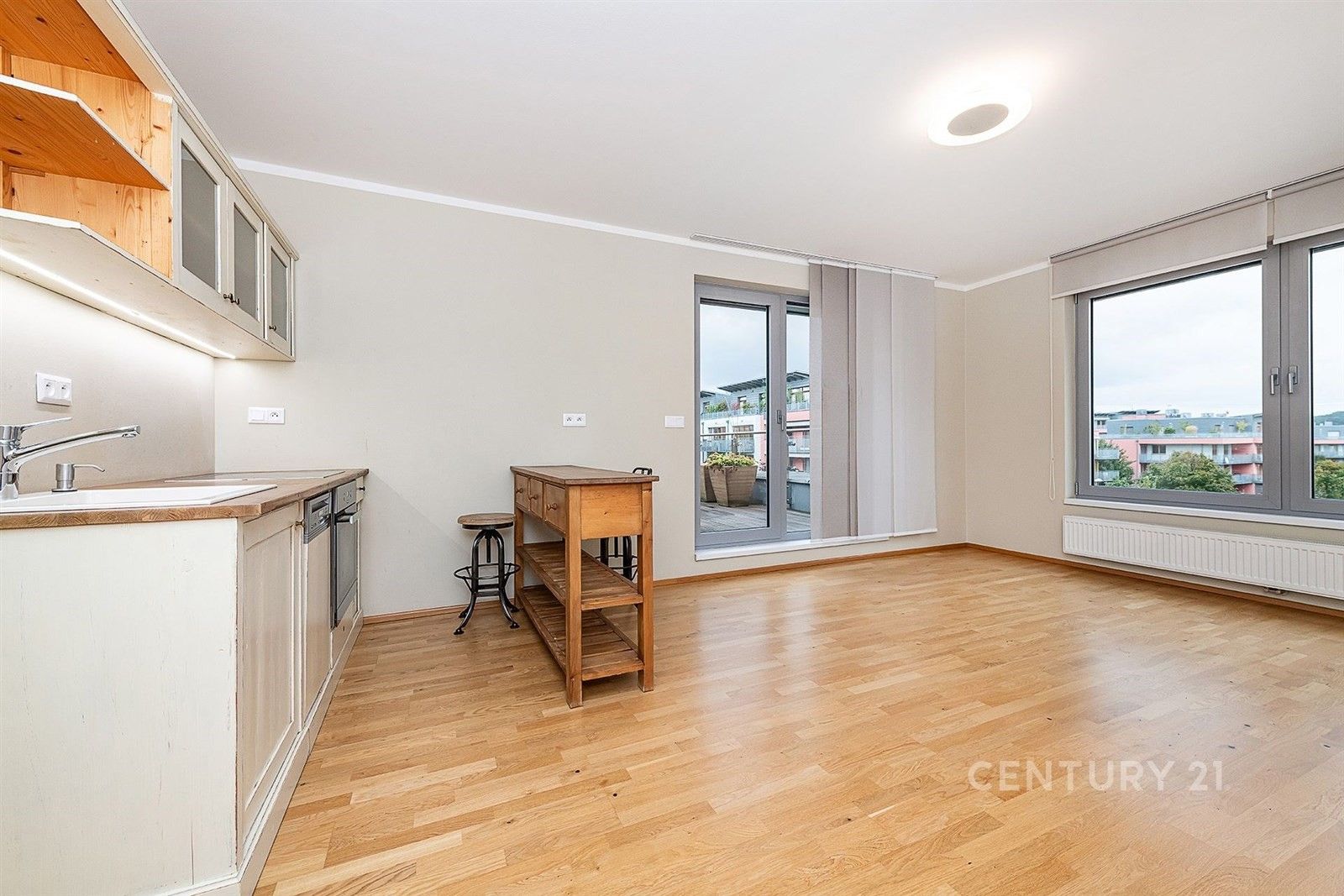 Pronájem byt 2+kk - Naardenská, Praha, 54 m²
