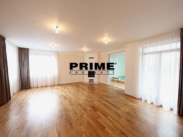 Rodinný dům · 350 m² · Nad hradním potokem 92, Praha Veleslavín - 4