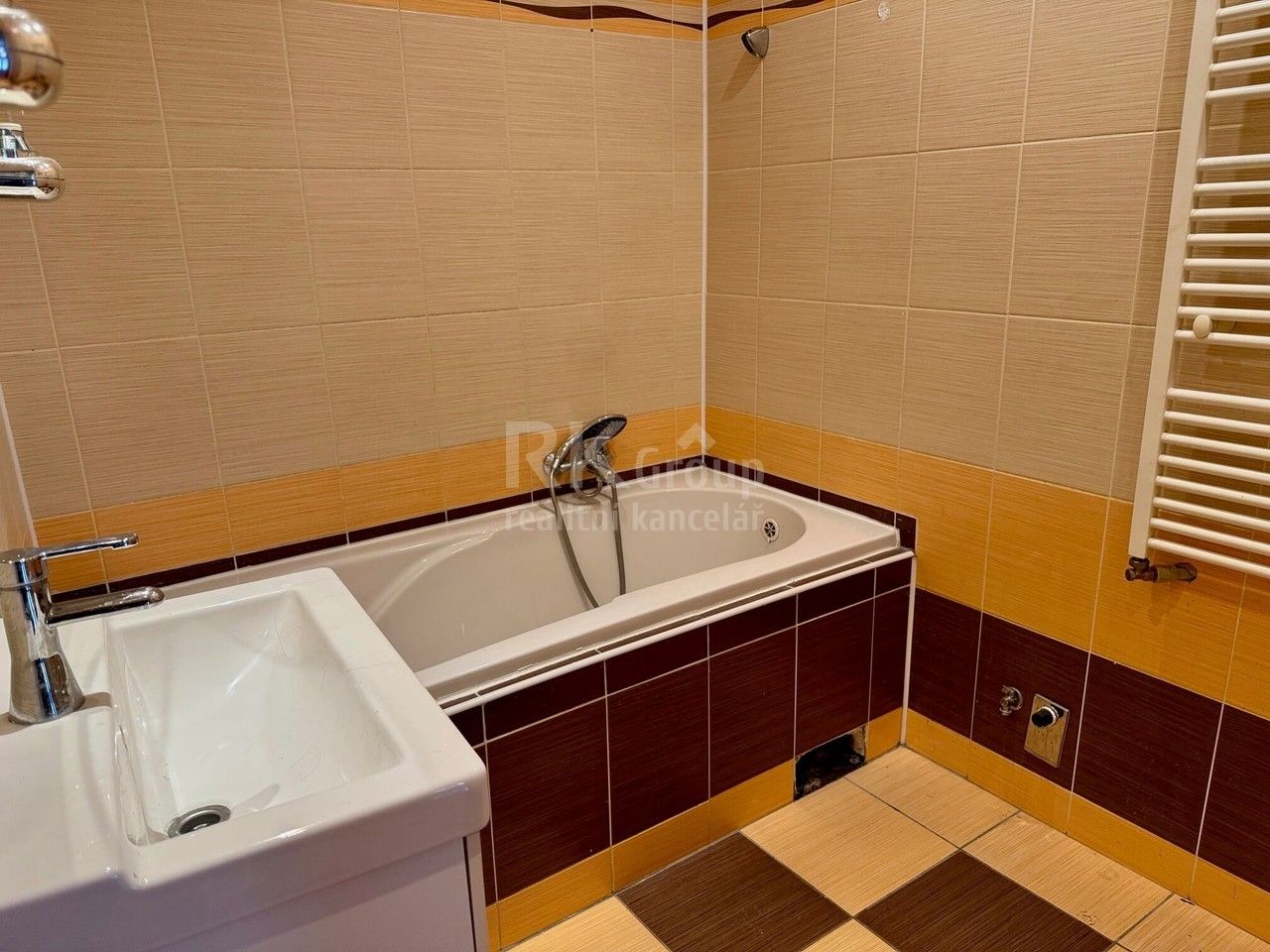 Pronájem byt 3+1 - Kamenná, Cheb, 100 m² - 5