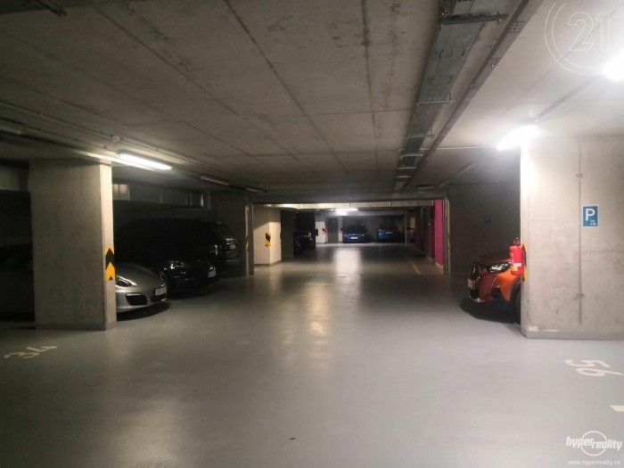 Pronájem garáž - Rohanské nábřeží, Praha, Karlín, Praha 8, 14 m²