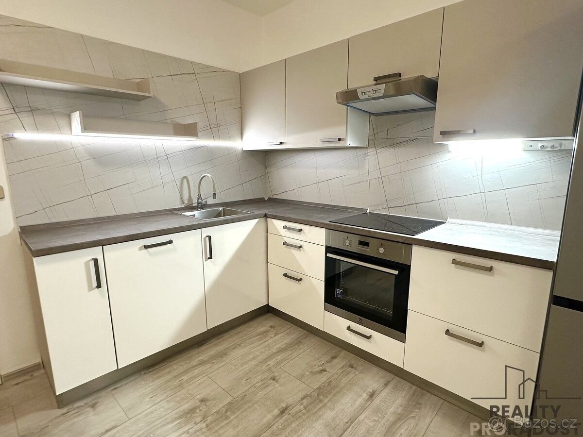 Pronájem byt - Olomouc, 779 00