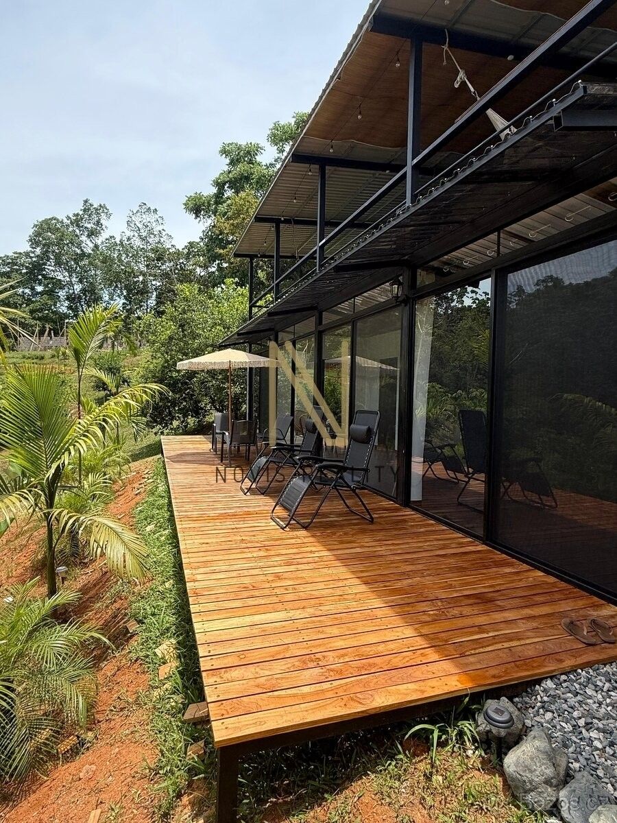 Rodinné domy, 987 66, Zahraničí