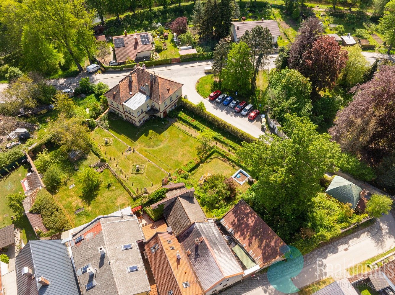 Rodinné domy, Jindřichův Hradec - Jindřichův Hradec IV, Jihočeský kraj, 322 m² - 2