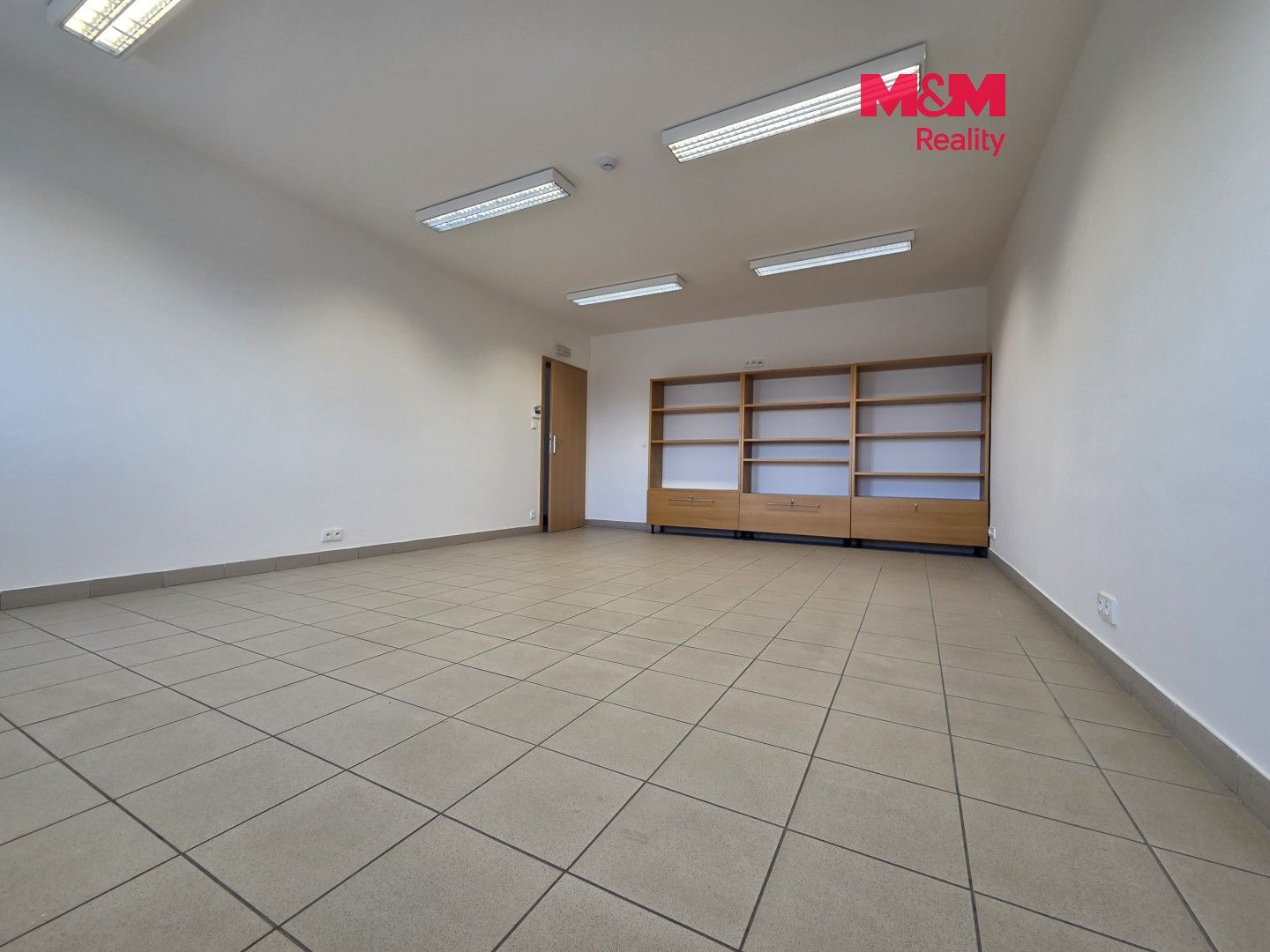 Kanceláře, Pražská, Nehvizdy, 28 m² - 1