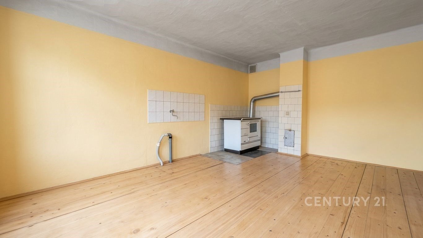 Prodej rodinný dům - Oslnovice, 180 m² - 5