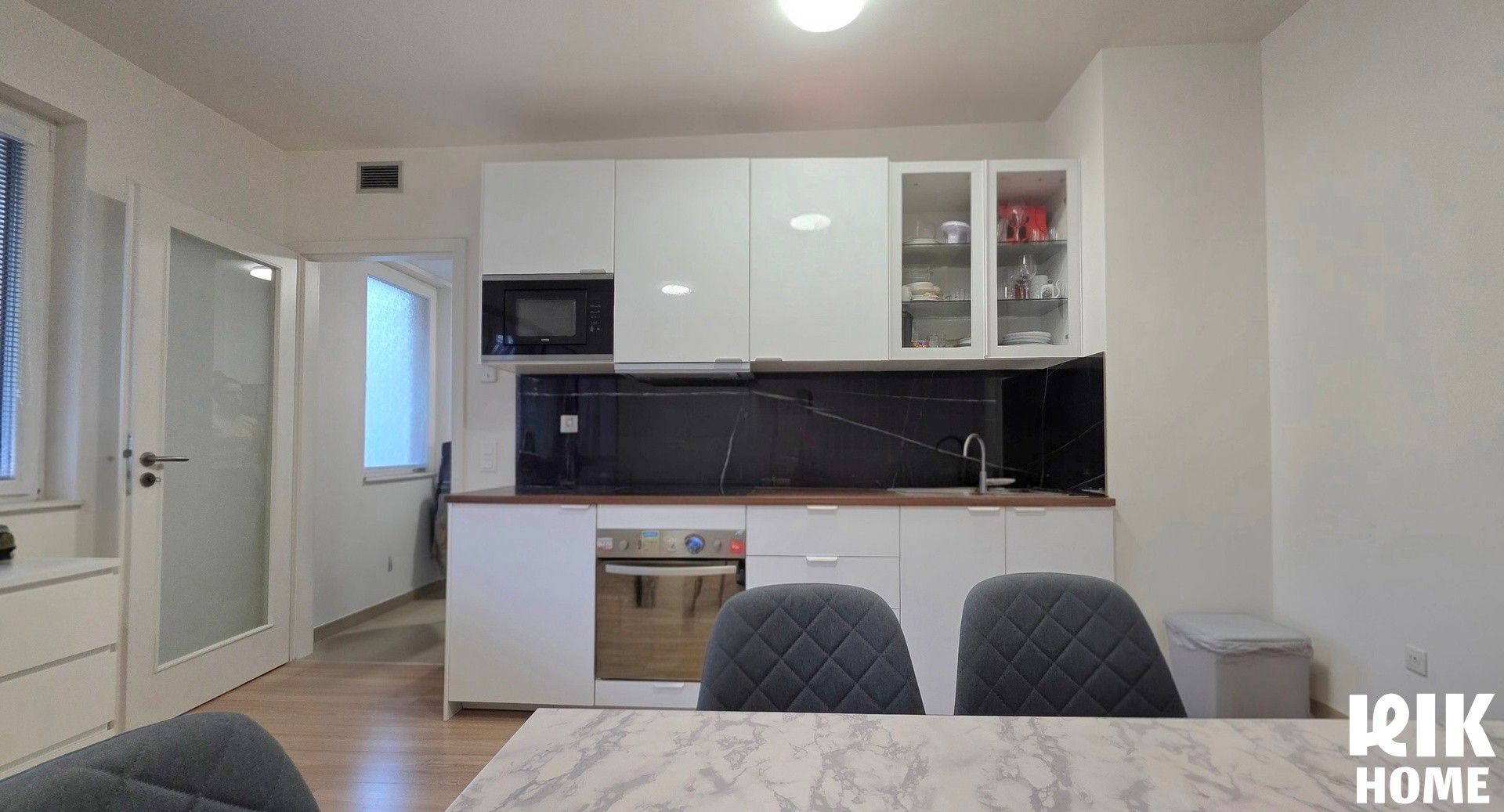Pronájem byt 1+kk - U plynárny, Praha, 37 m²