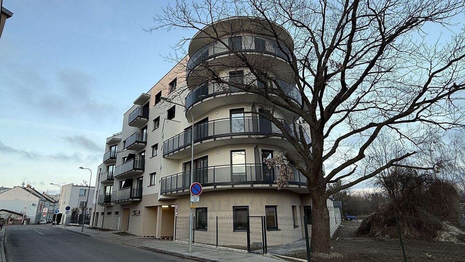 Nemovitost · 13 m² · České Budějovice - České Budějovice 2, Jihočeský kraj - 3