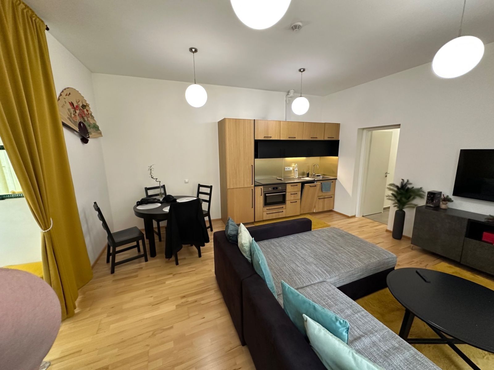 2+kk, Tyršova, Praha - Nové Město, 54 m² - 2