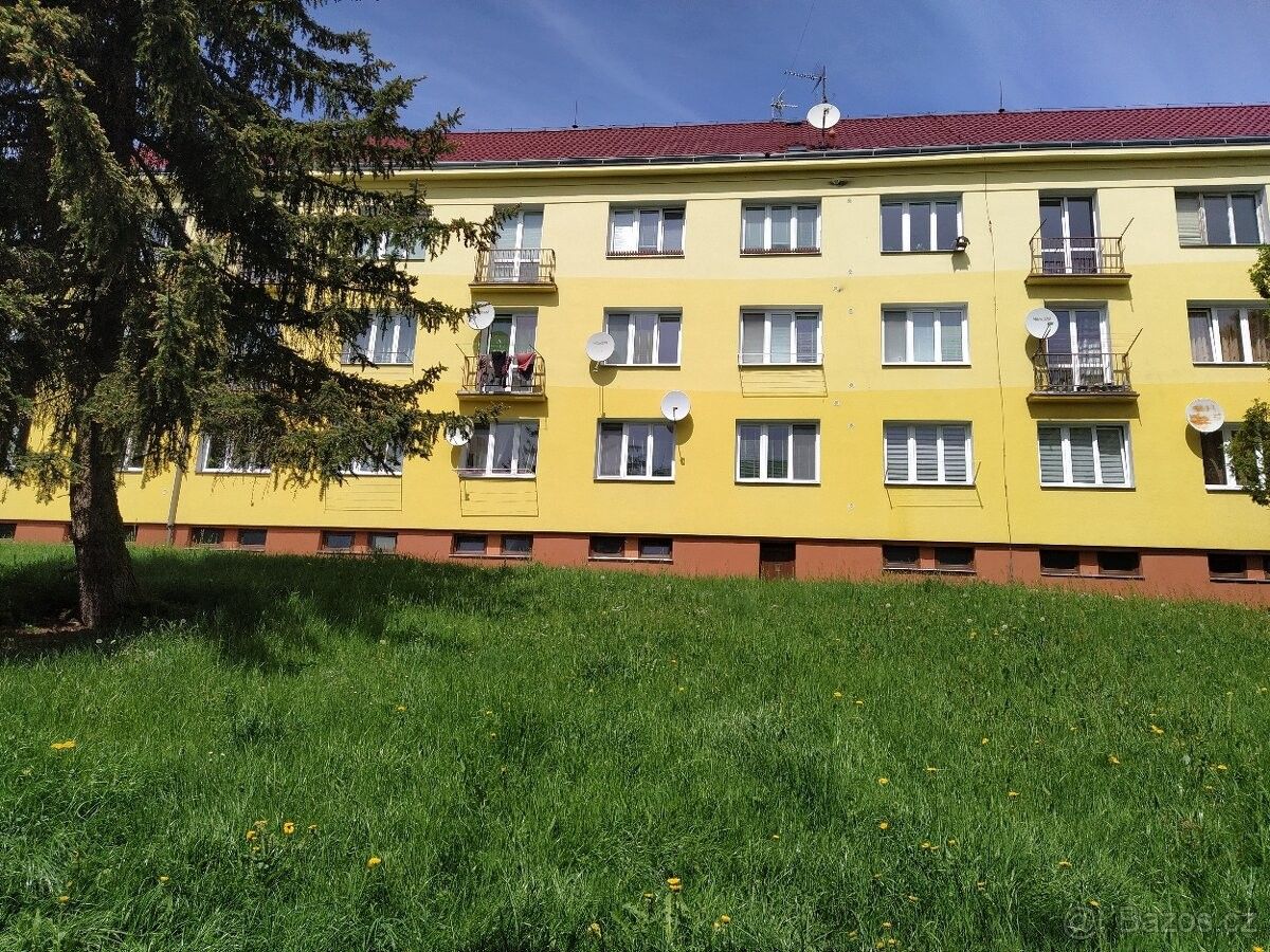 Pronájem byt - Habartov, 357 09