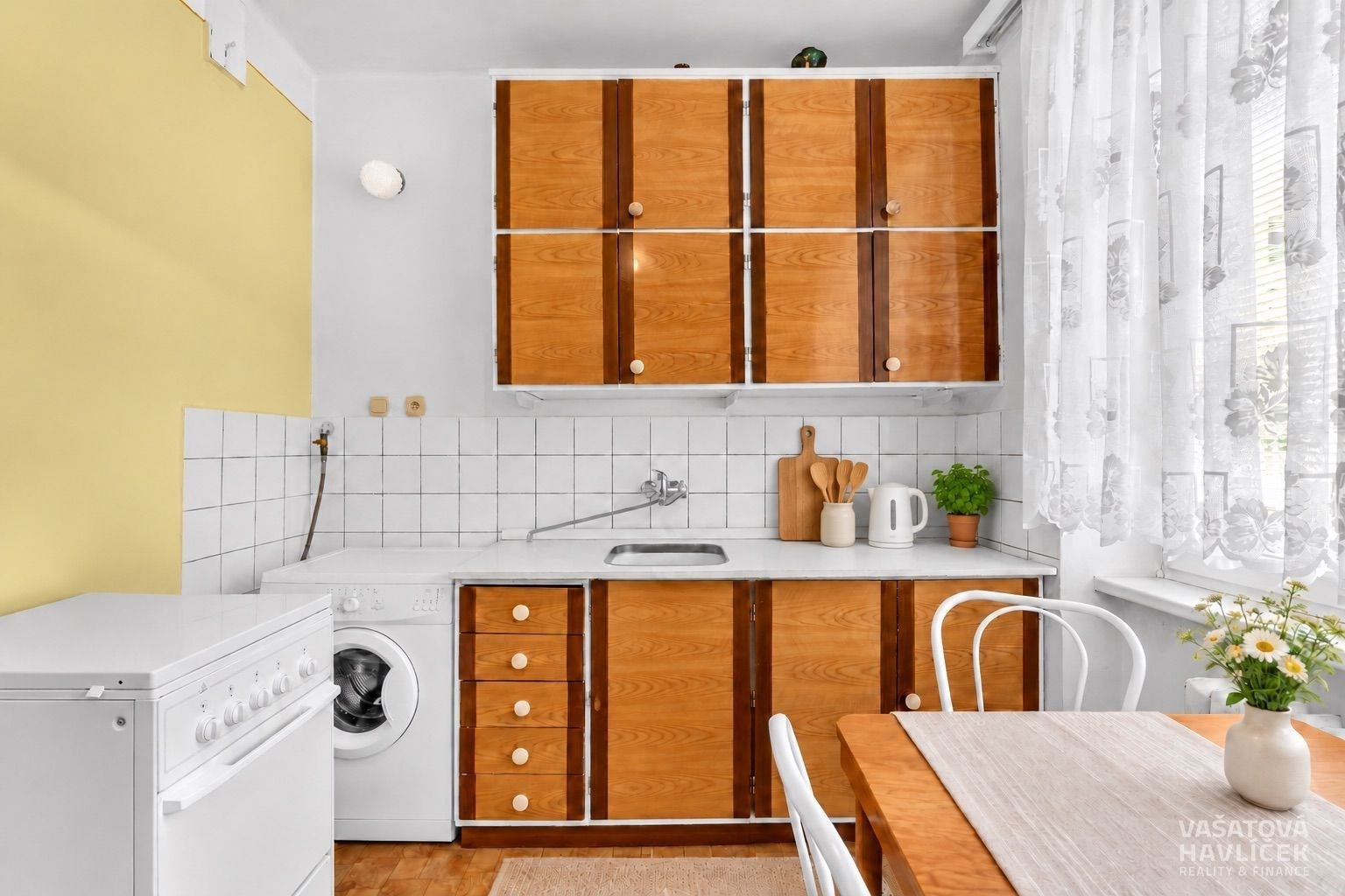 1+1, U Koruny, Hradec Králové Pražské Předměstí, 39 m²