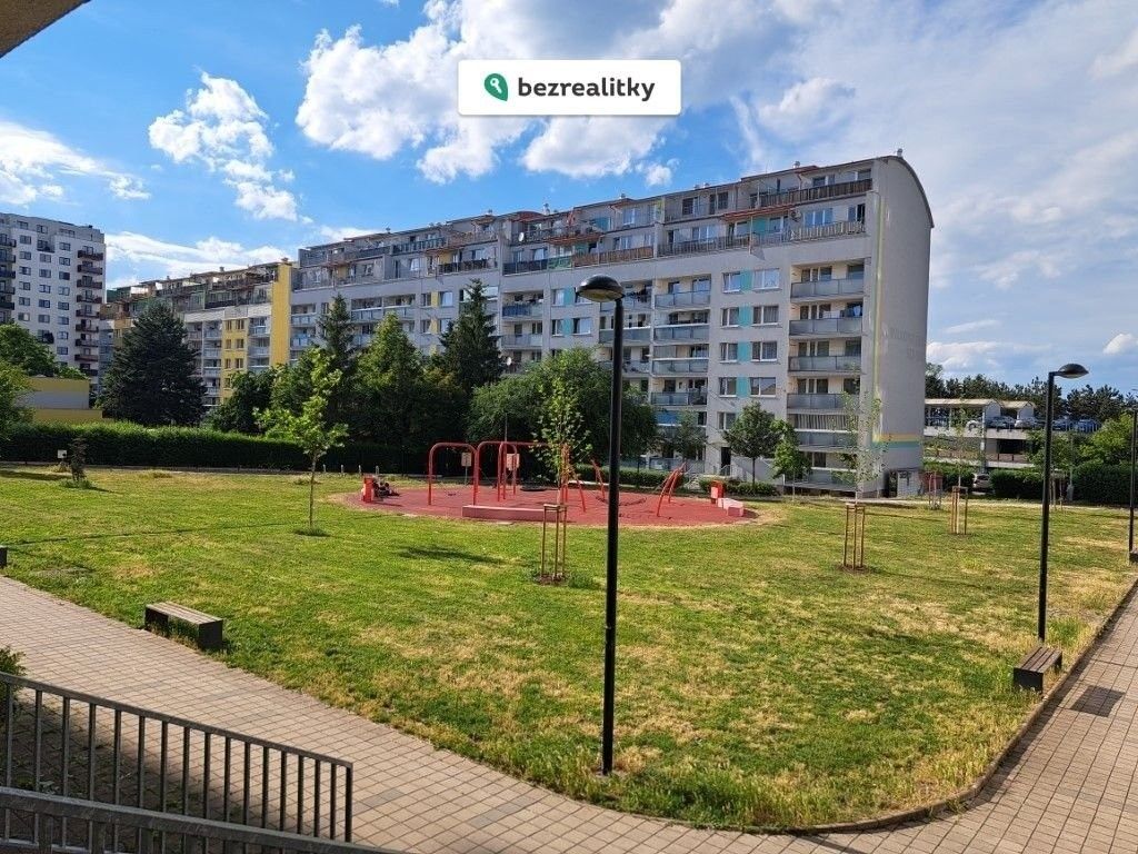 Prodej byt 3+1 - Kuželova 576, Praha Letňany, 74 m² - 5