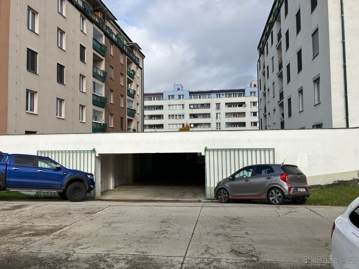 Pronájem garáž - České Budějovice, 370 01