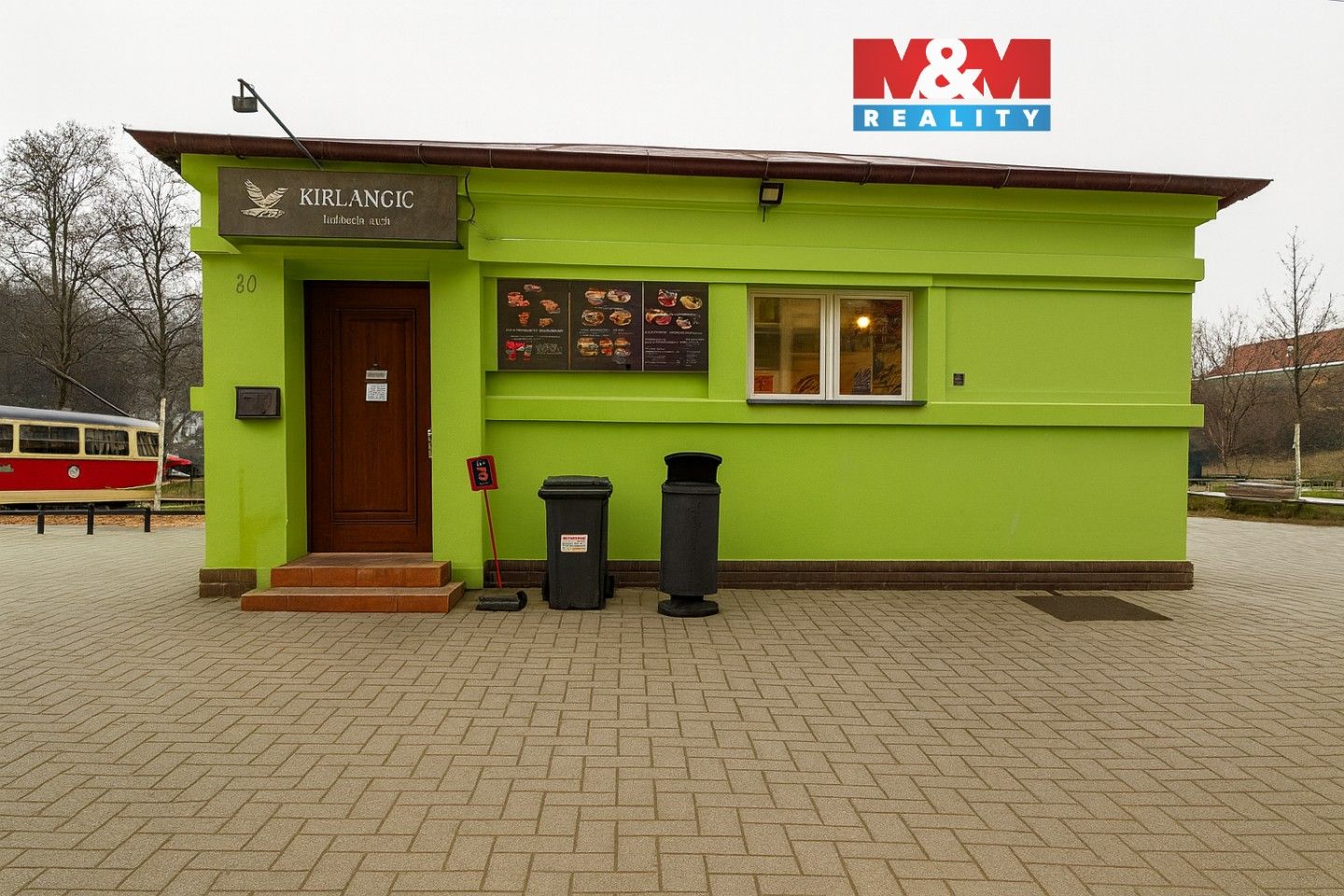 Restaurace, Ostrčilovo náměstí, Praha, 70 m²