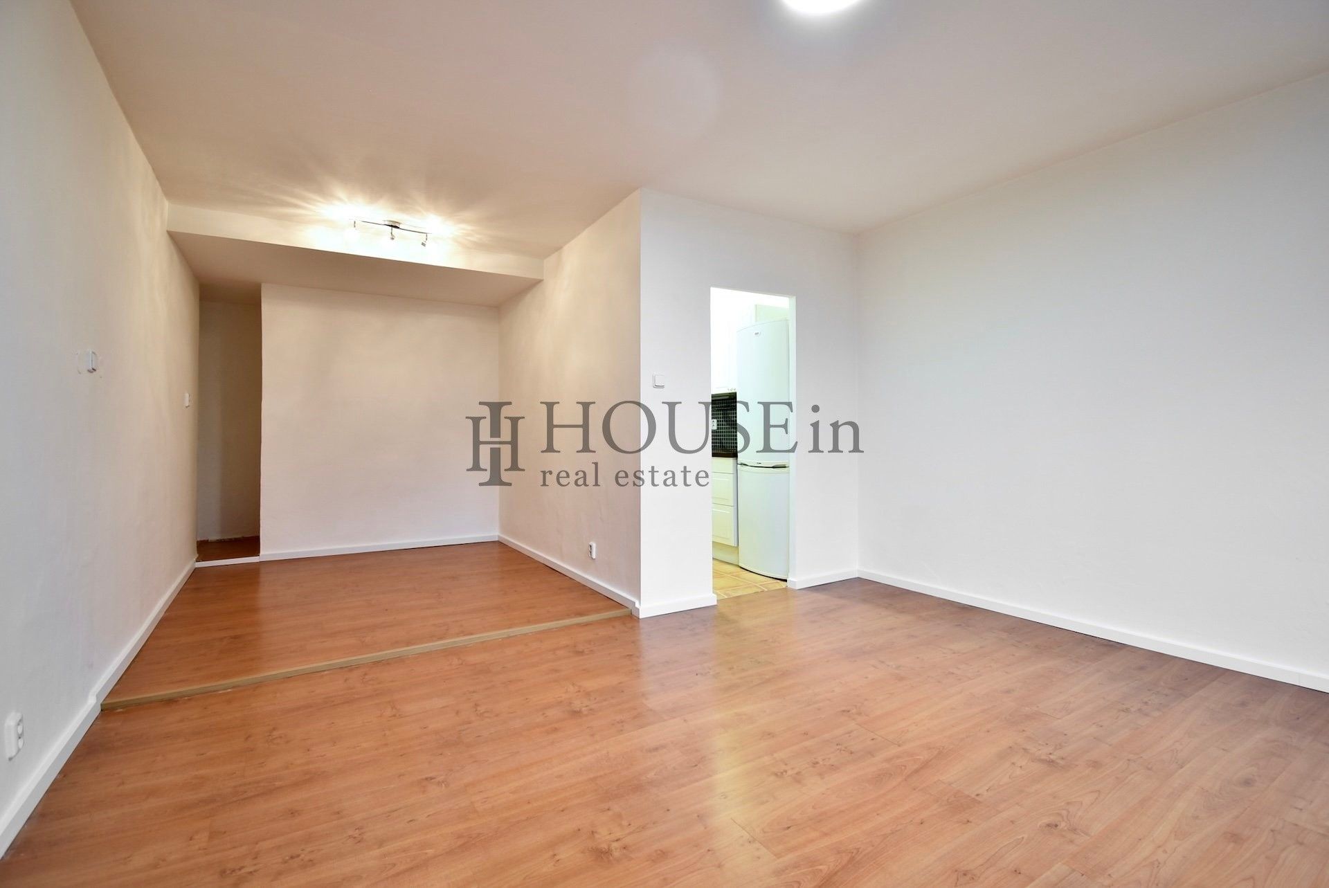 Byt 1+kk · 35 m² · Pískovcová, Praha - 3
