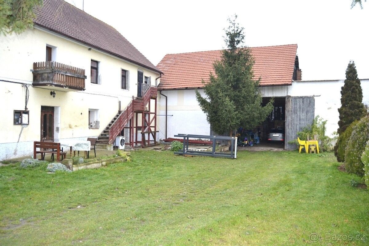 Rodinné domy, Mšené-lázně, 411 19