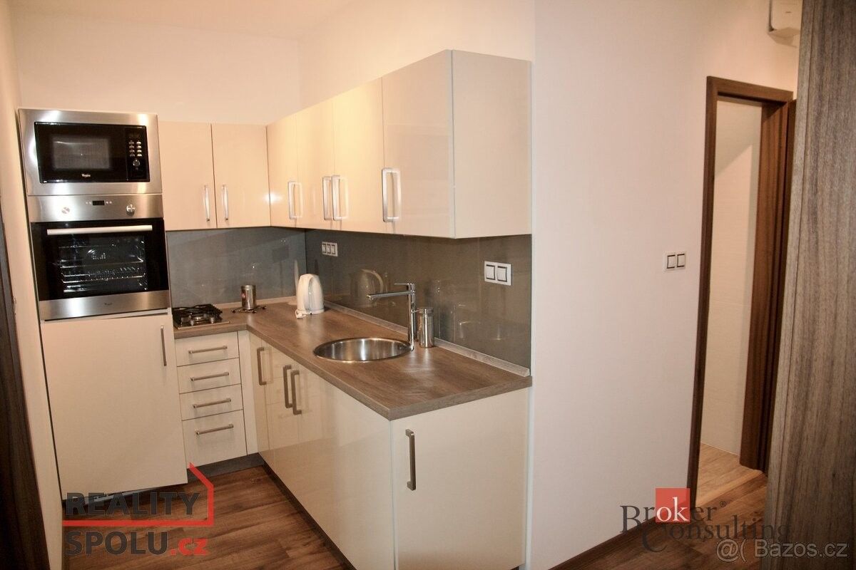 Pronájem byt - Karlovy Vary, 360 17