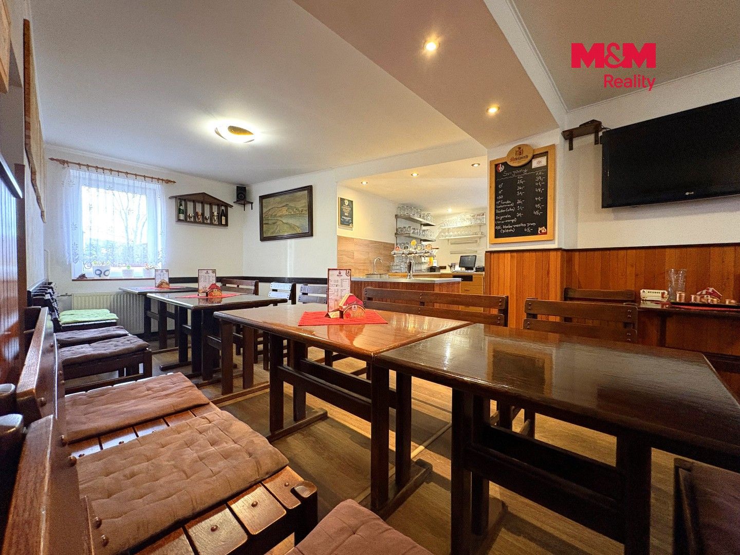 Restaurace · 438 m² · Velké Žernoseky - 4