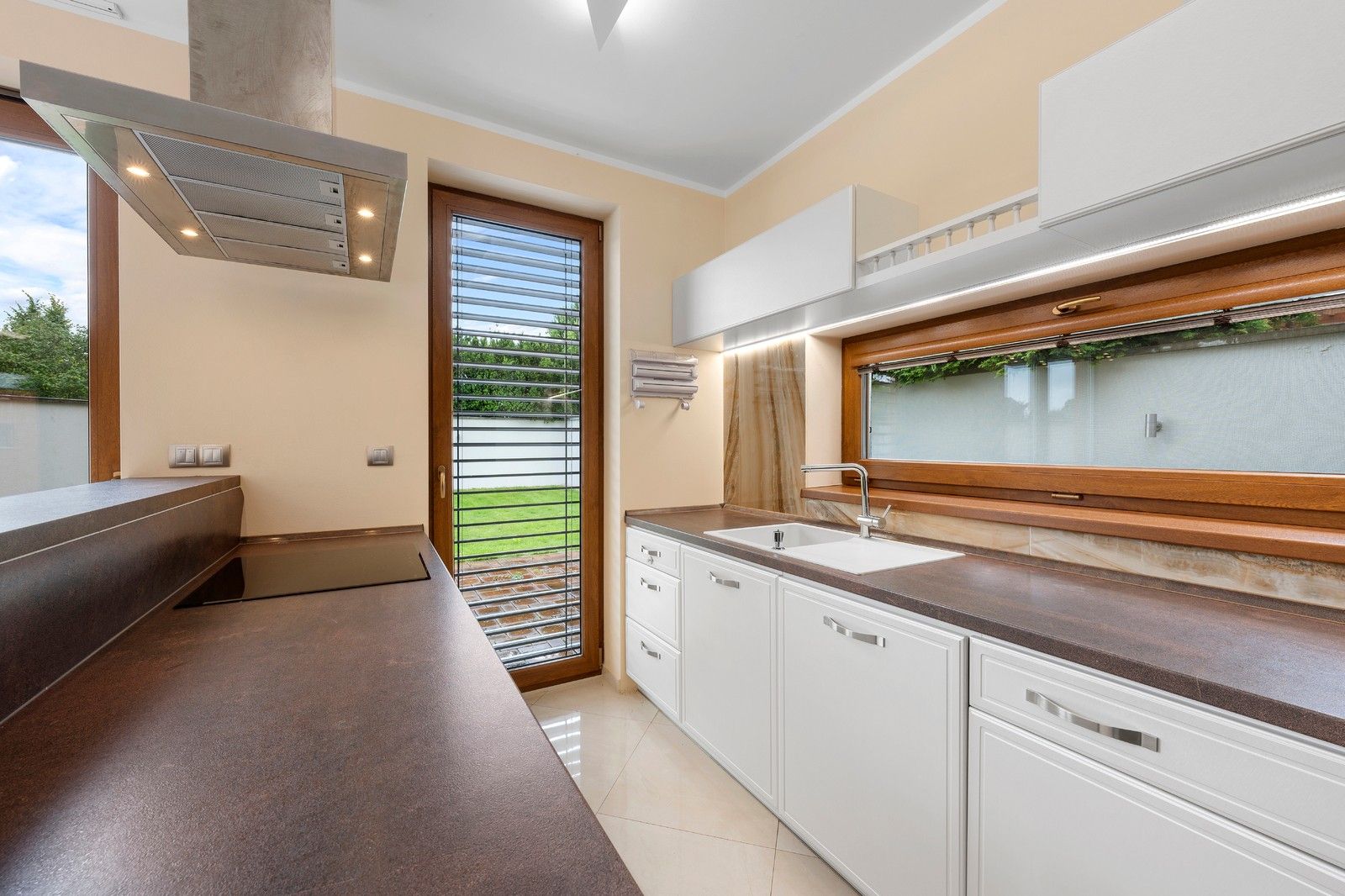 Prodej rodinný dům - Sadová, Troubsko, 277 m²