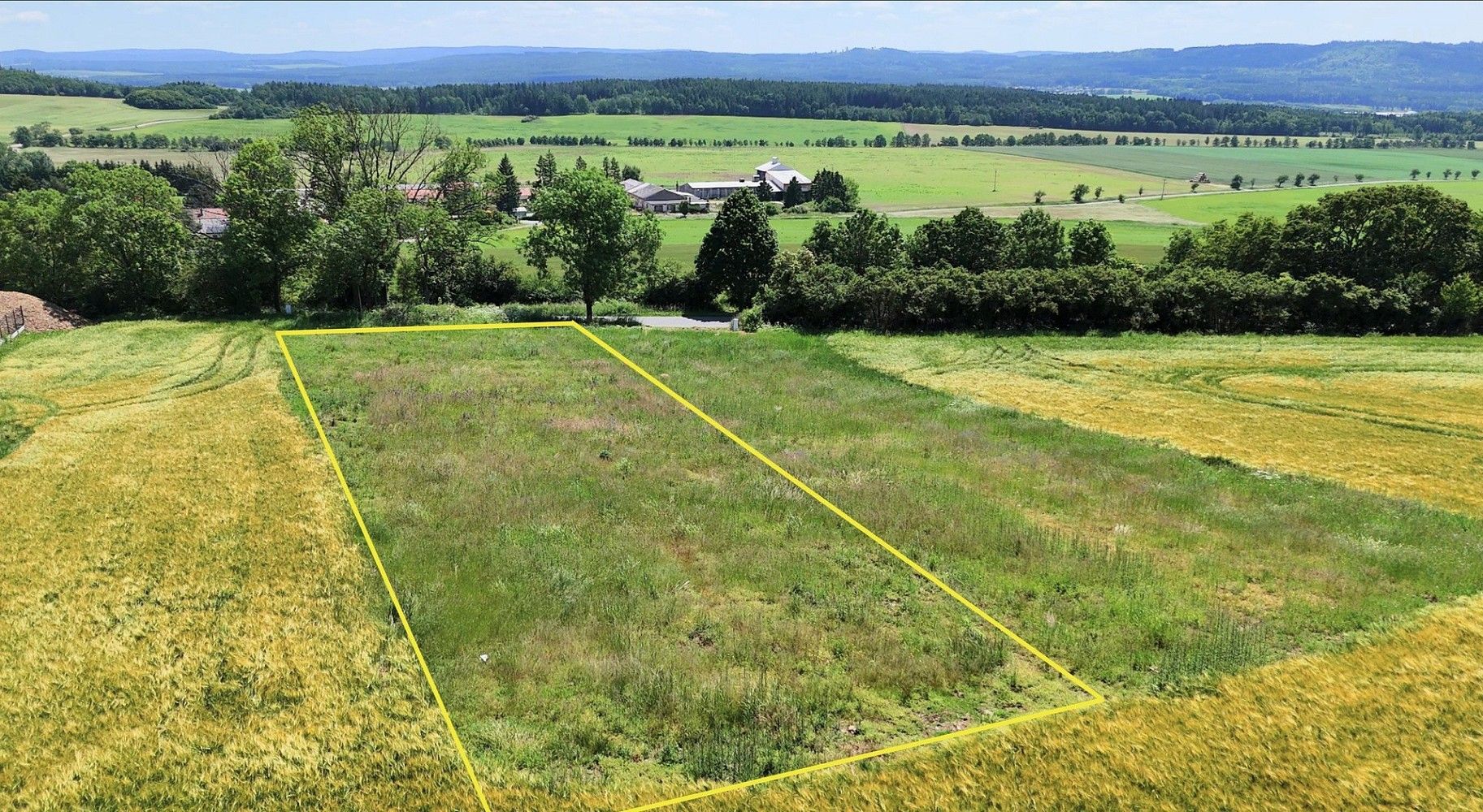 Pozemek pro bydlení, 1 589 m²