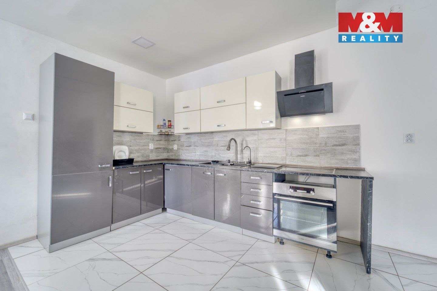 Prodej rodinný dům - Čečovice, 178 m²