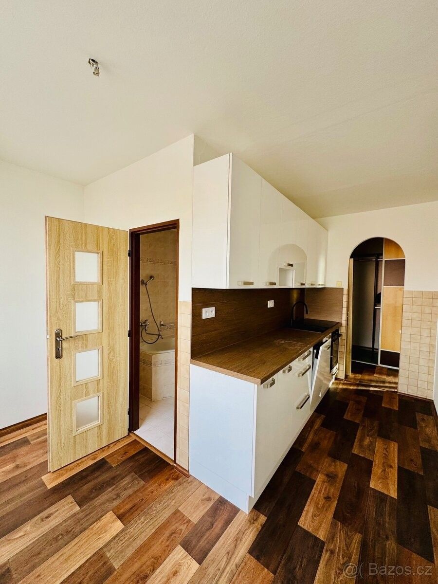 Byty, Tábor, 390 03