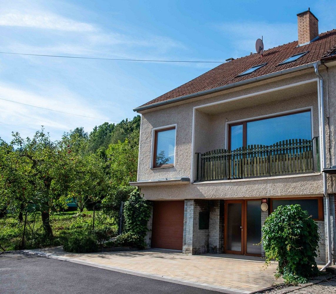 Rodinné domy, Drnovice, okres Blansko, 235 m² - 1