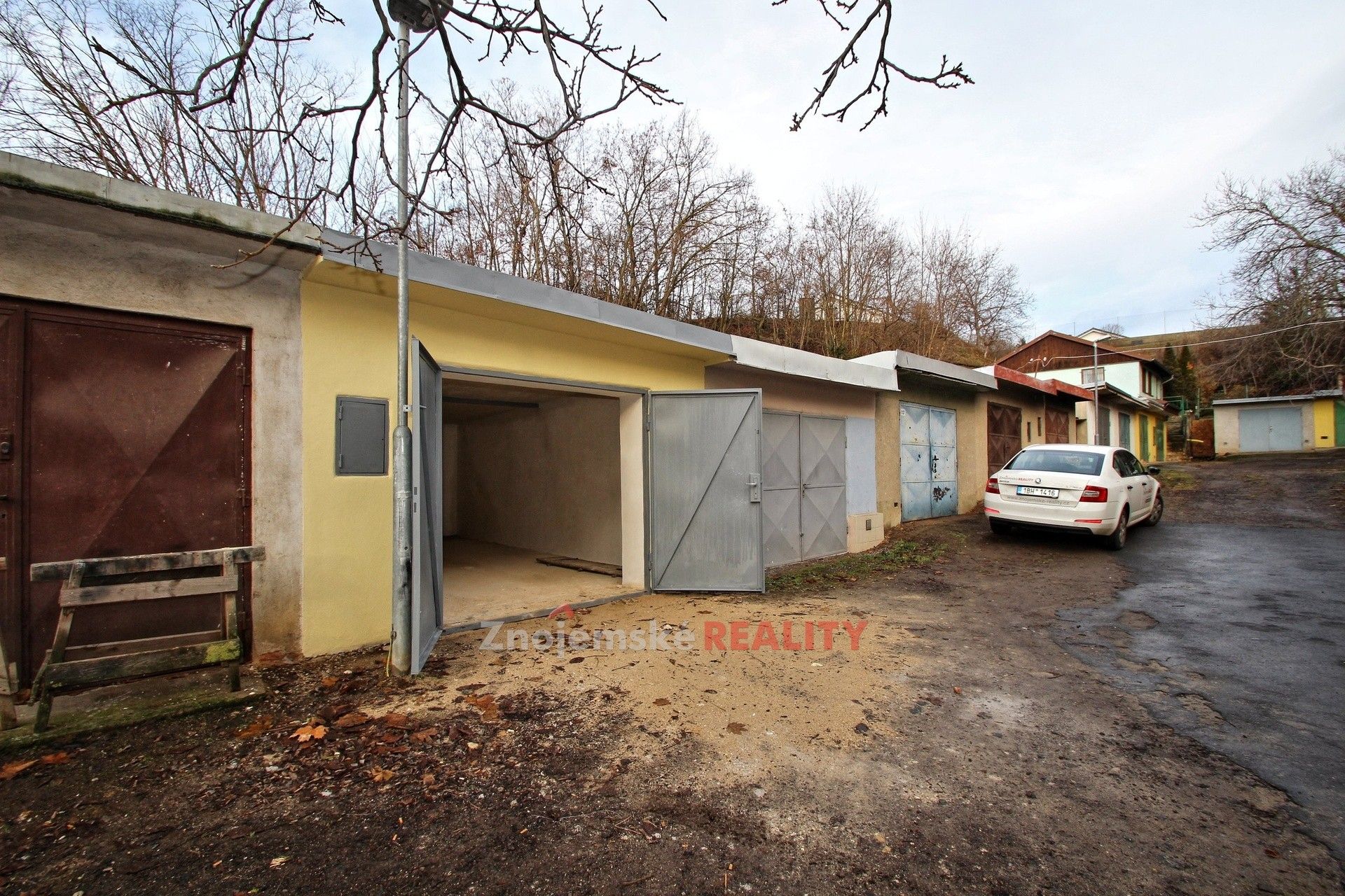 Prodej garáž - Dobšice, 26 m²