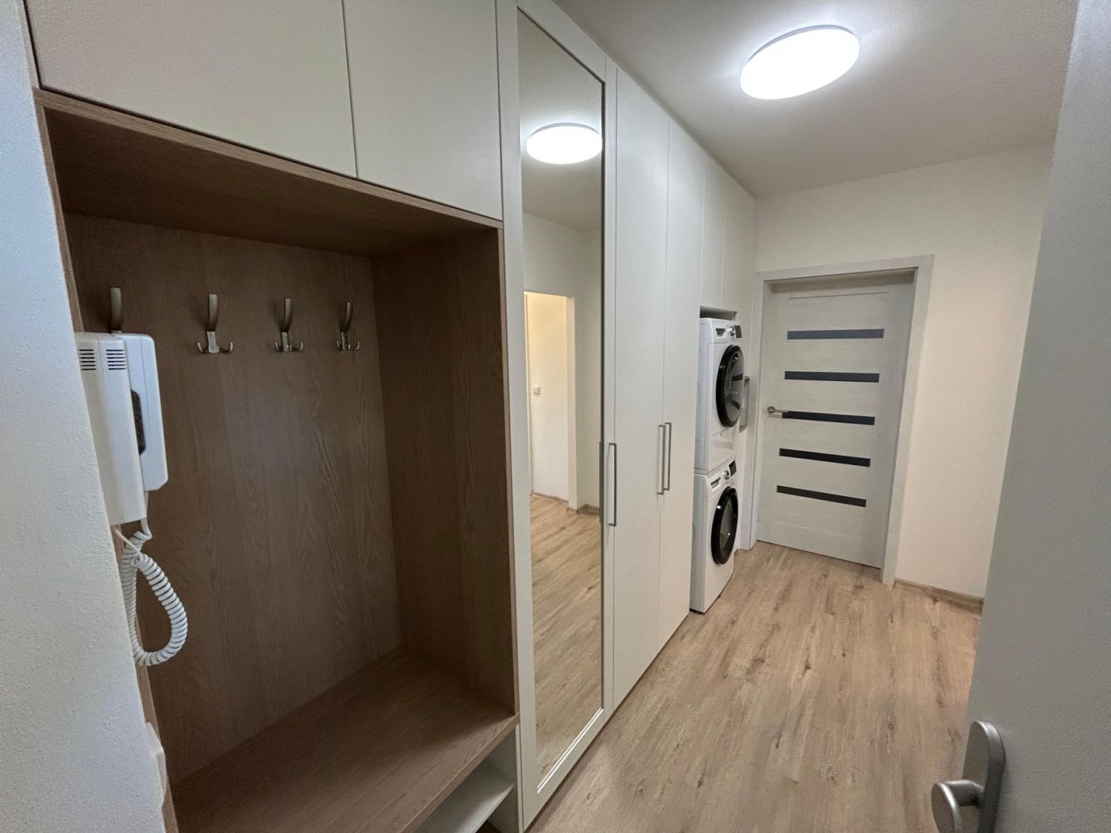 Byt 2+1 · 51 m² · V Úžlabině, Praha - Strašnice - 3