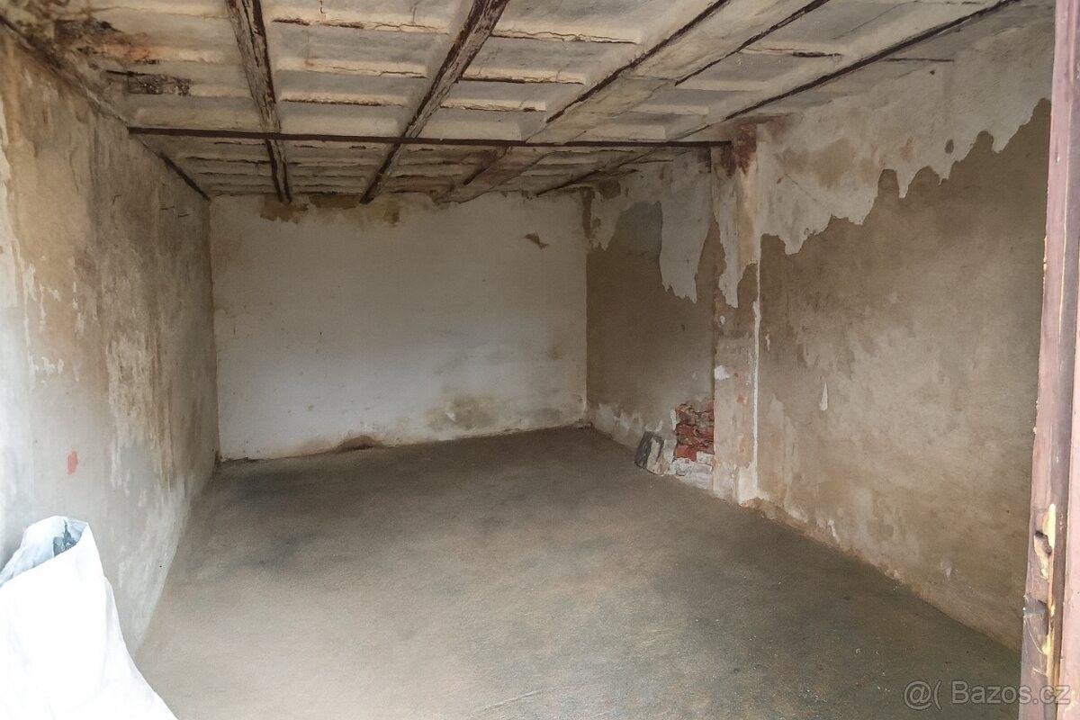 Pronájem garáž - Bílina, 418 01